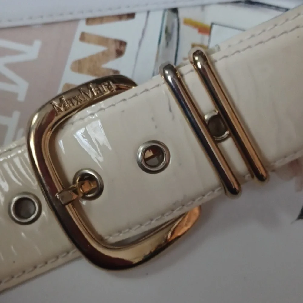 MaxMara belt